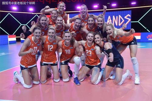 中国女排美国女排图文直播（中国女排美国女排图文直播）