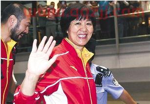 日本解说中国女排视频(日本电视台直播中国女排夺冠 解说情绪激动差点飙泪) 日本解说中国女排视频(日本电视台直播中国女排夺冠 解说情绪激动差点飙泪)