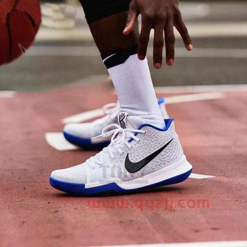 欧文篮球鞋红色的(欧文3红色)