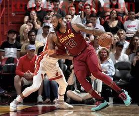 打全场篮球蛋糕詹姆斯壁纸(打篮球蛋糕图片)