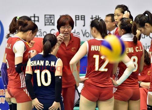 中国女排对战日本男孩子(中国女排对战日本队让人误判视频) 中国女排对战日本男孩子(中国女排对战日本队让人误判视频)