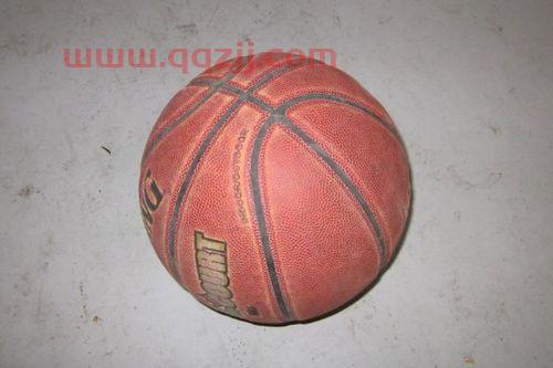 篮球打全场小个阵容(篮球全场大小球怎么算)